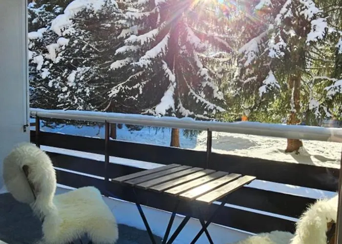 Modernes Mitten In شقة *